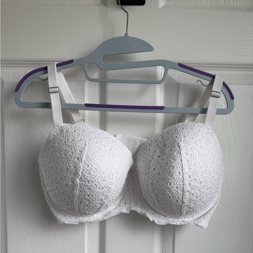 Victoria's Secret White Lace Bra